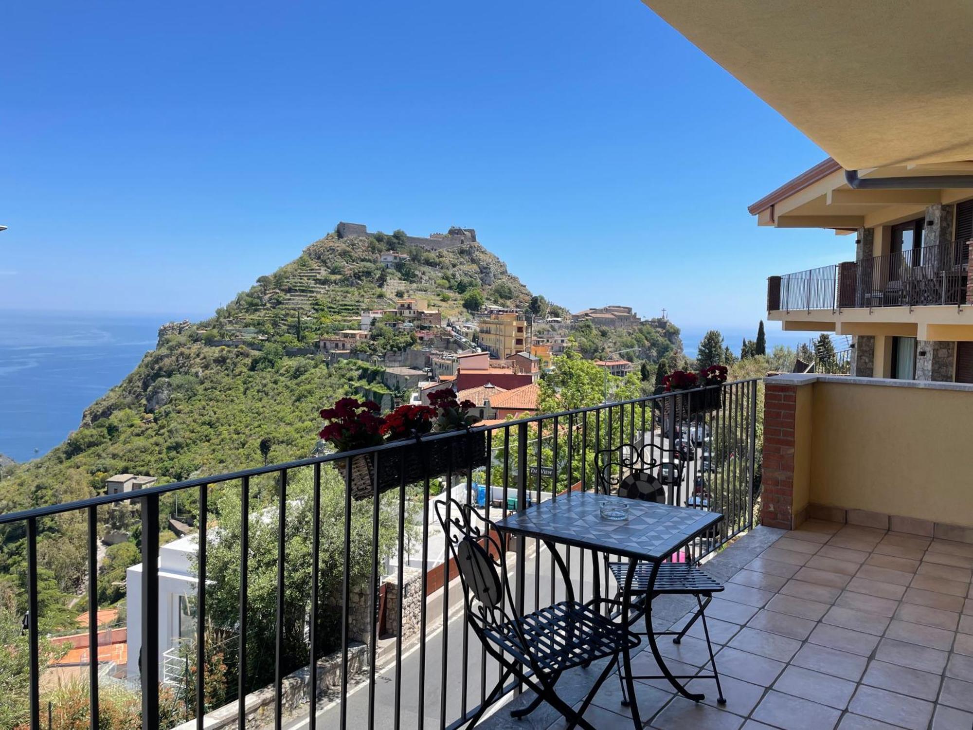 Villa Da Vinci Luxury Panoramic Apartments - Taormina Rooms Collection Bagian luar foto