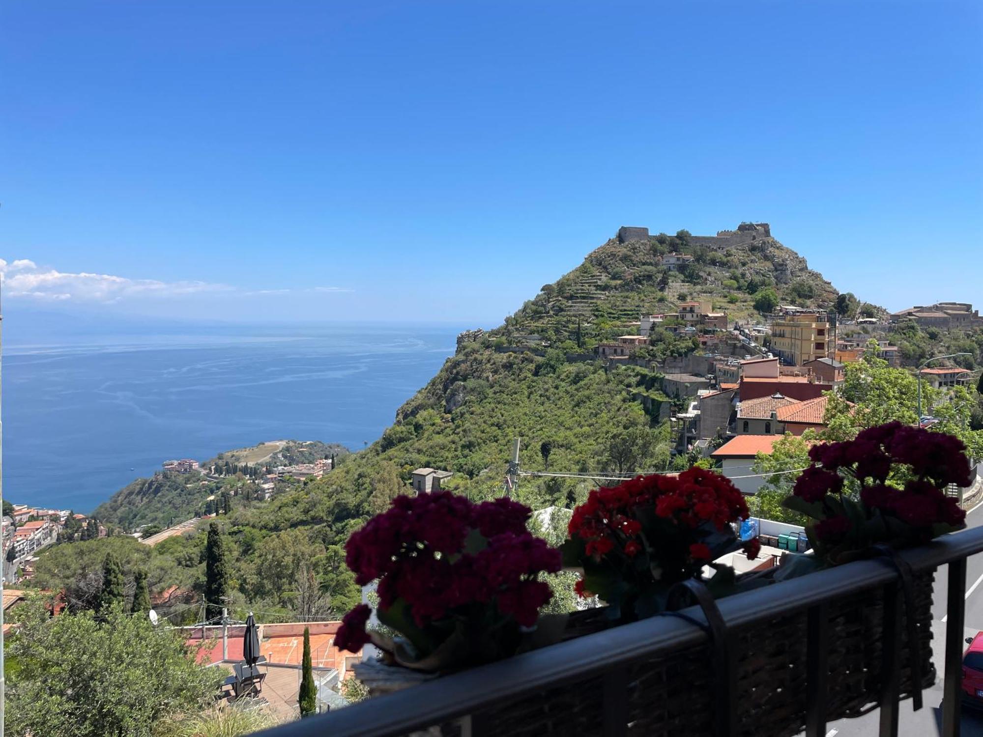 Villa Da Vinci Luxury Panoramic Apartments - Taormina Rooms Collection Bagian luar foto