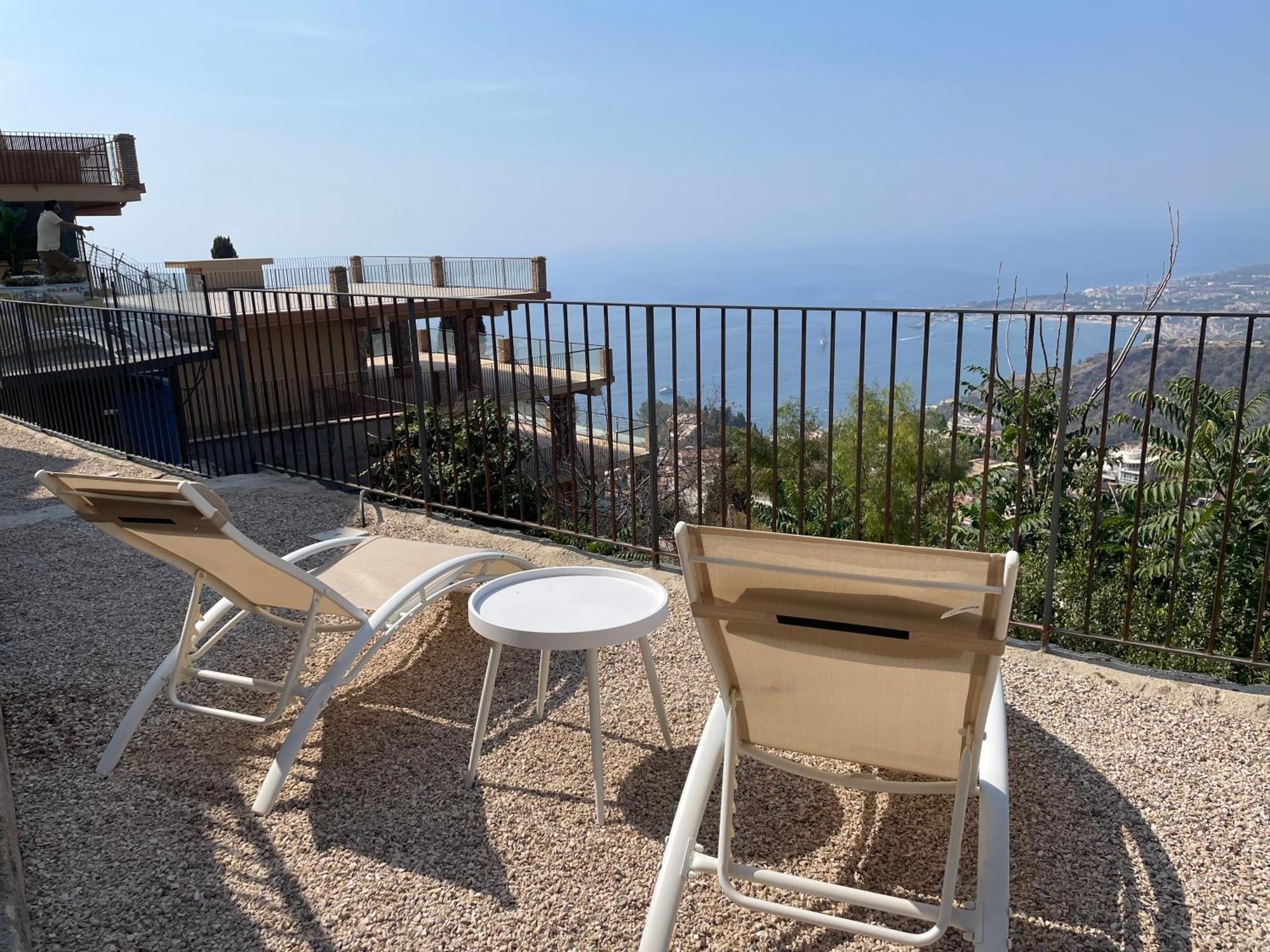 Villa Da Vinci Luxury Panoramic Apartments - Taormina Rooms Collection Bagian luar foto