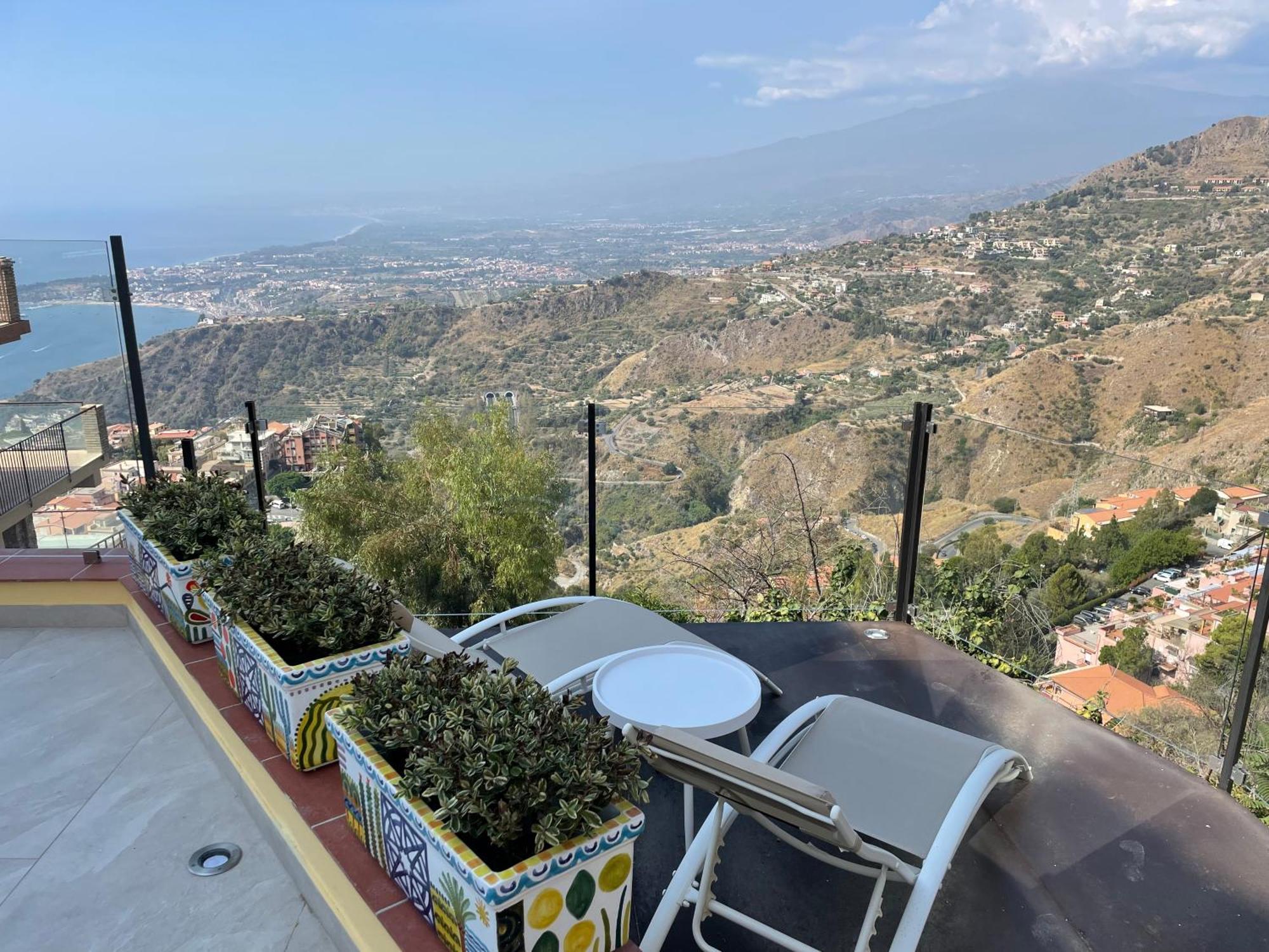 Villa Da Vinci Luxury Panoramic Apartments - Taormina Rooms Collection Bagian luar foto