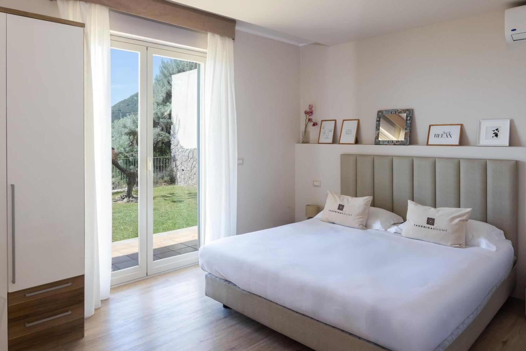 Villa Da Vinci Luxury Panoramic Apartments - Taormina Rooms Collection Bagian luar foto