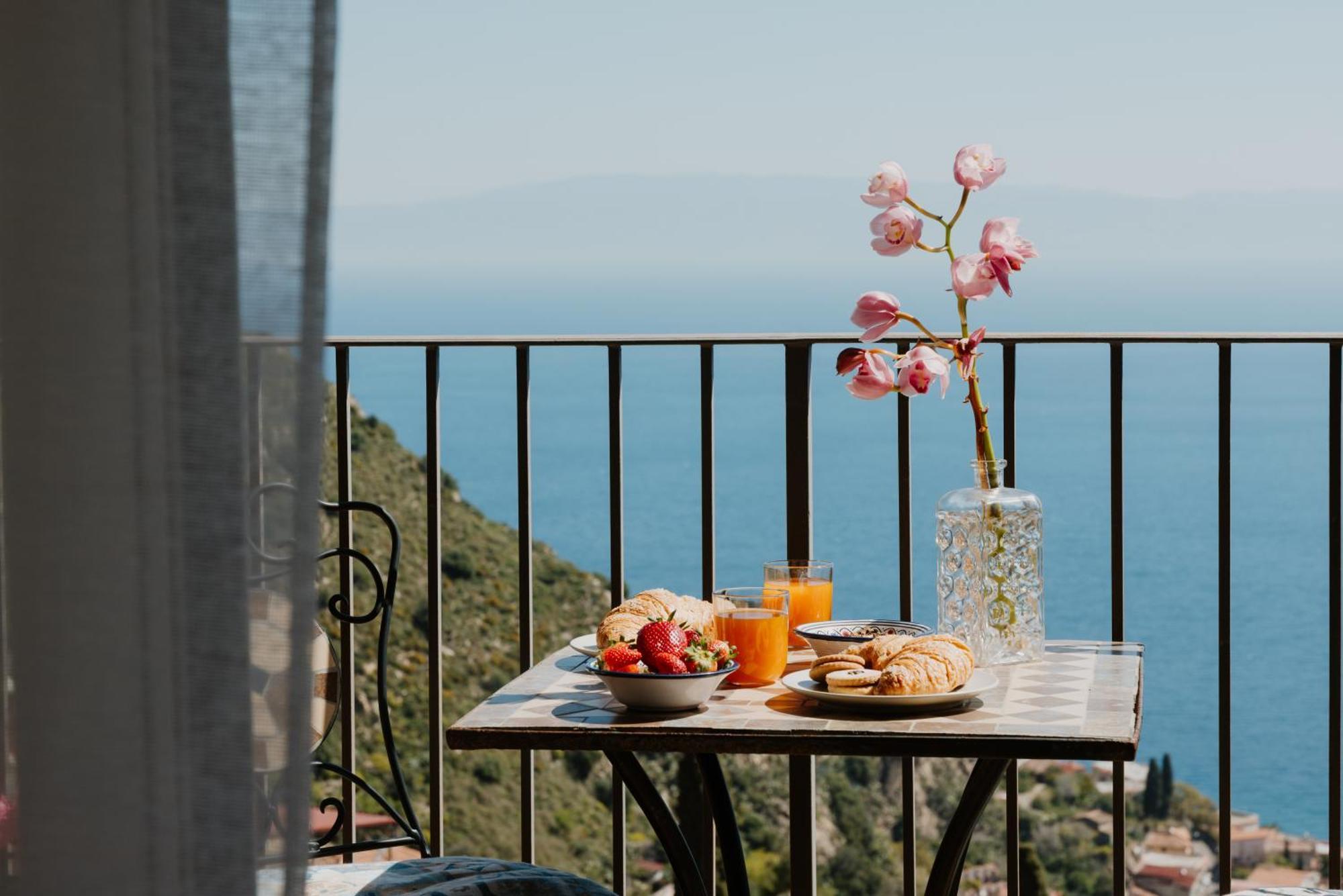 Villa Da Vinci Luxury Panoramic Apartments - Taormina Rooms Collection Bagian luar foto