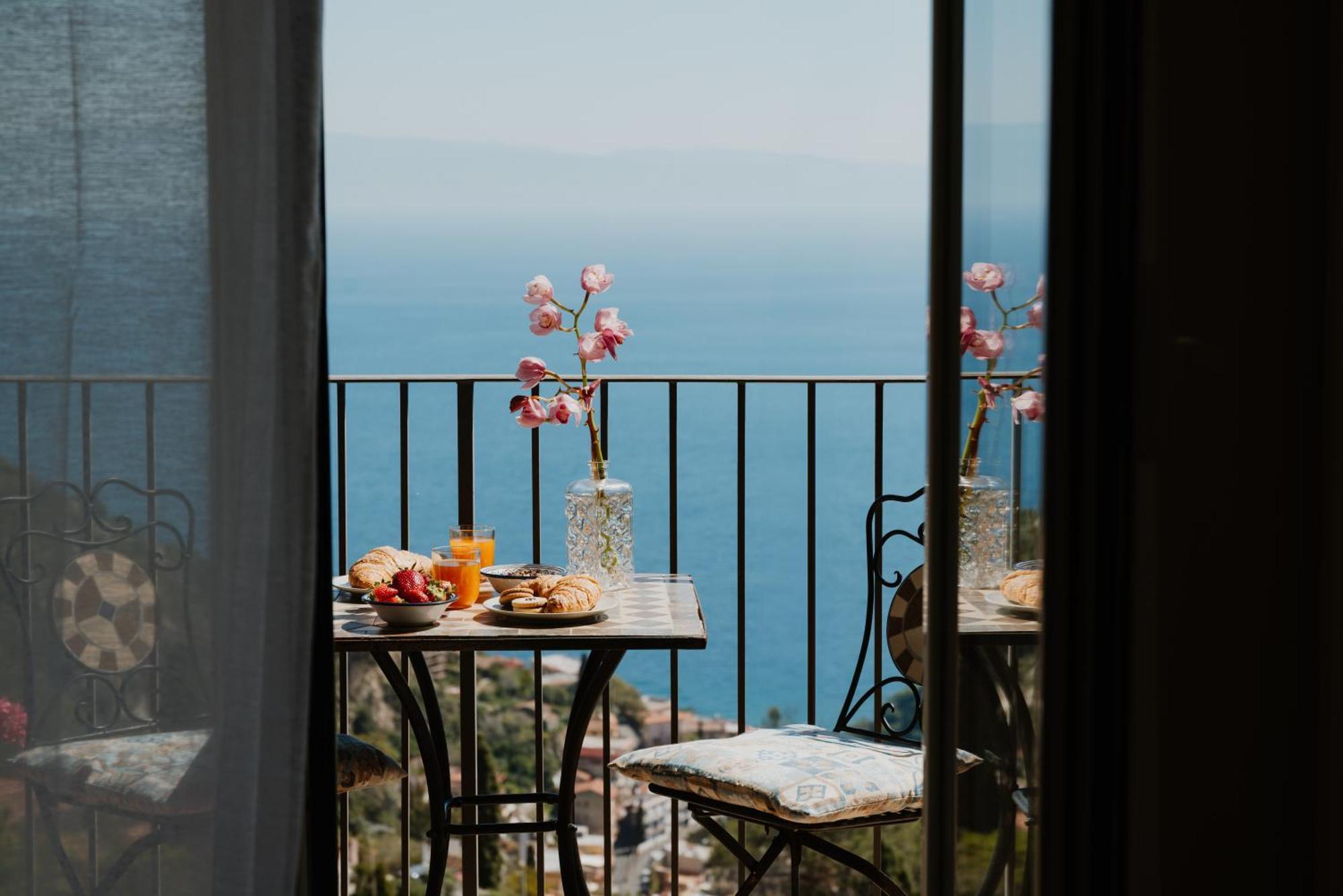 Villa Da Vinci Luxury Panoramic Apartments - Taormina Rooms Collection Bagian luar foto