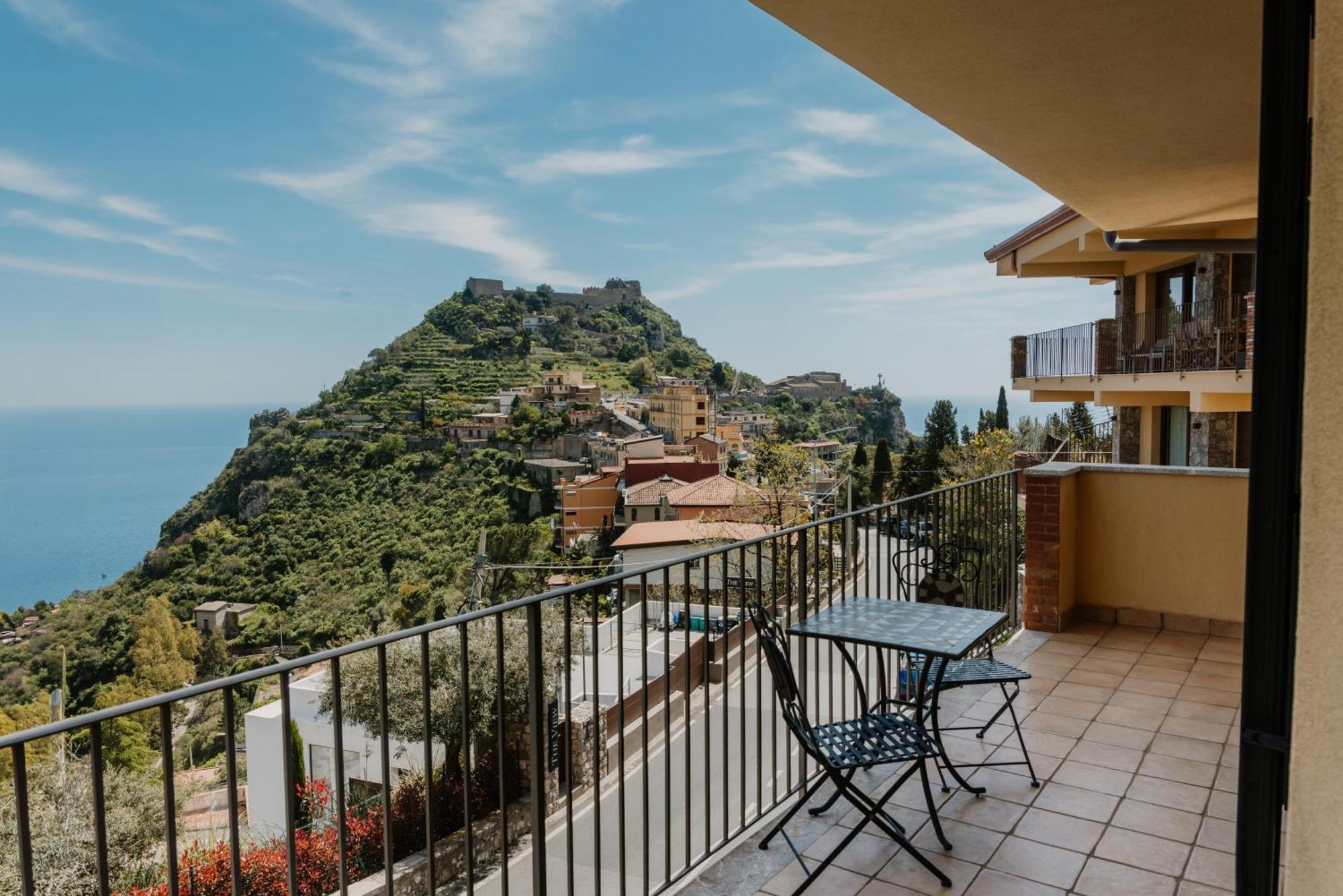 Villa Da Vinci Luxury Panoramic Apartments - Taormina Rooms Collection Bagian luar foto