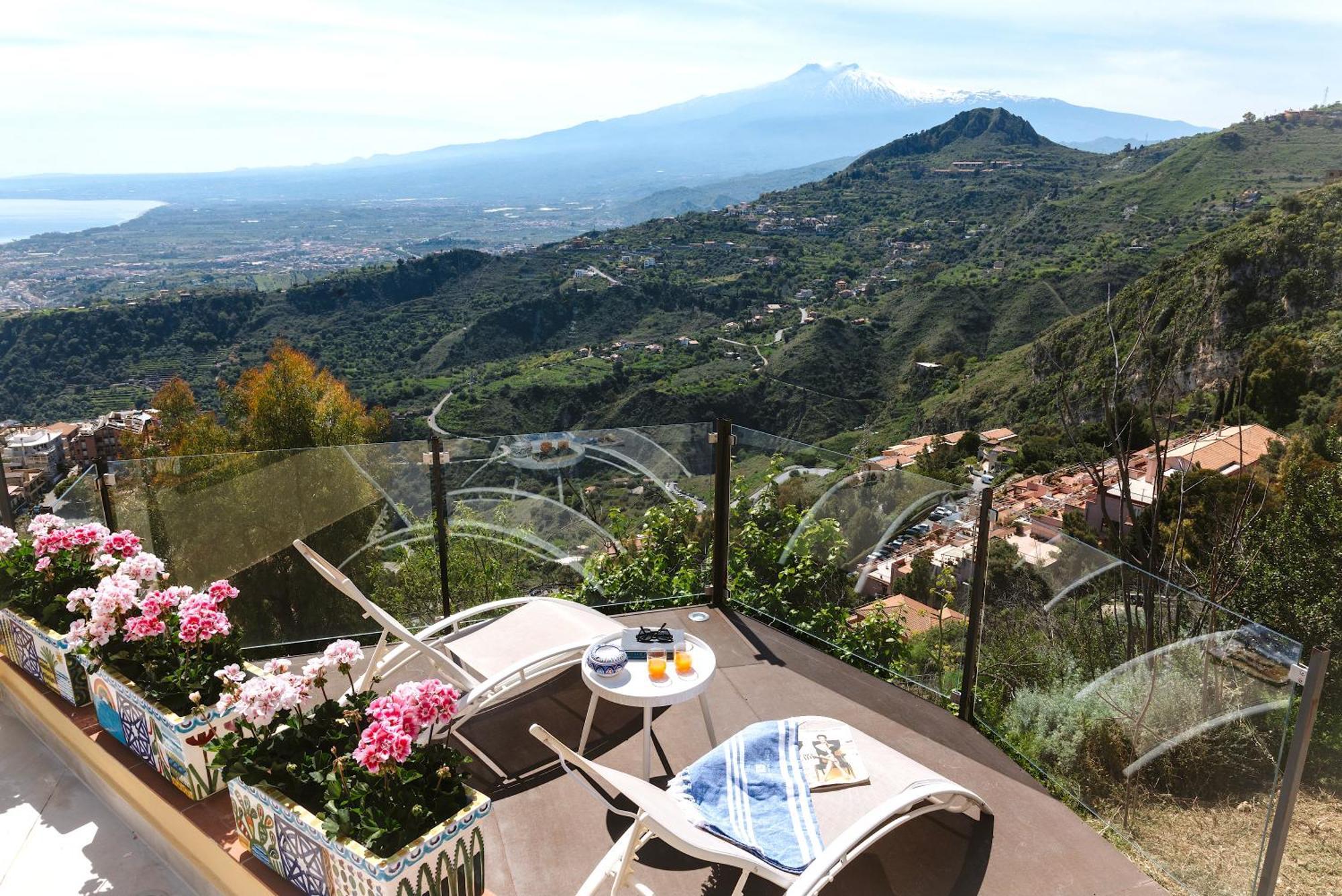 Villa Da Vinci Luxury Panoramic Apartments - Taormina Rooms Collection Bagian luar foto